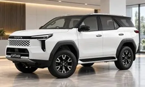 Toyota Fortuner xuất hiện với đèn mới, lộ chi tiết cho thấy dễ có ADAS, dự kiến ra mắt năm 2027