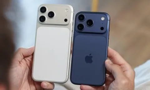 iPhone 18 Pro Max xuất hiện diễn biến lạ sau hơn 1 tuần mở bán: Màu đen cũng cháy hàng, giá chợ ngoài chênh tới 6 triệu đồng