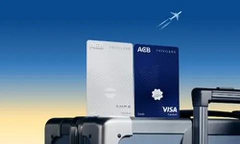Một chiếc thẻ ACB bất ngờ được cộng đồng mạng chú ý vì… ngoại hình