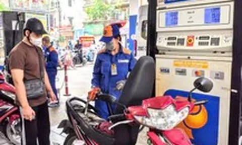 Giá xăng, dầu mazut tiếp tục tăng, giảm giá dầu diesel