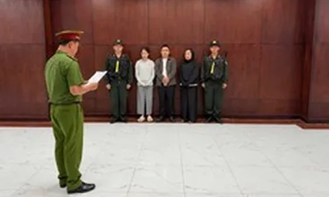 Khởi tố chủ công ty sản xuất cho Ngân 98 hơn 100.000 sản phẩm thực phẩm giảm cân chứa chất cấm có nguy cơ gây tai biến tim mạch, đột quỵ, ung thư