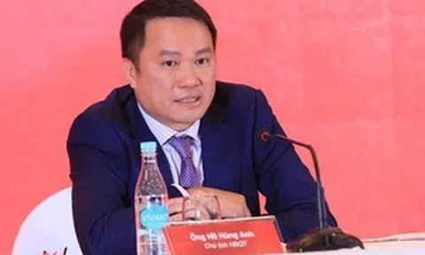 Chủ tịch Techcombank Hồ Hùng Anh chỉ ra thách thức khi đầu tư AI và cách thu hút nhân tài hàng đầu thế giới