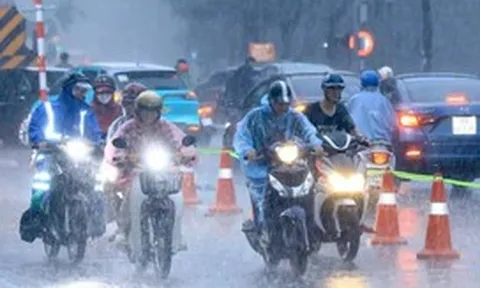 Thời tiết hôm nay 4-10: Không khí lạnh tràn về Bắc Bộ, dải hội tụ vắt qua Nam Bộ gây mưa