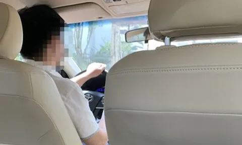 Từng trách bố mẹ quá nghiêm khắc, gần 40 tuổi tôi mới hiểu một điều