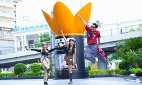 Chuyện gì ở trụ sở ngân hàng khiến fan BIGBANG kéo đến check-in từ sáng tới tối?