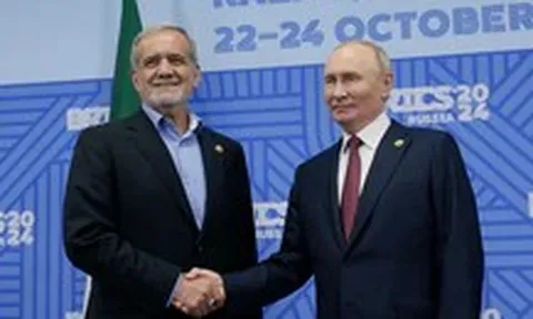 Điện đàm với Tổng thống Iran, ông Putin nói Mỹ và Israel cần bồi thường chiến tranh