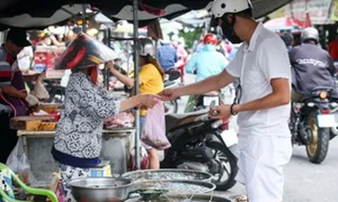 Phó Thủ tướng yêu cầu xử lý tình trạng giá hàng hóa không giảm theo chi phí đầu vào