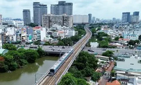 Metro Bến Thành - Suối Tiên đón 40 triệu lượt khách, tính chuyện tăng tàu