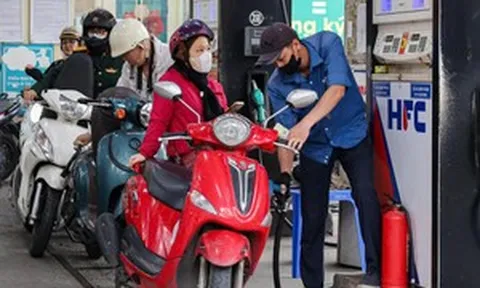 Người Việt Nam vẫn rất thích xe máy xăng: Mỗi ngày bán ra hơn 7.400 chiếc