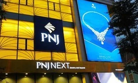 Ai đã mua hơn 600 triệu cổ phiếu PNJ giữa lúc thị giá lao dốc gần 70%?