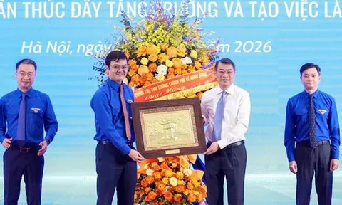 Thủ tướng Chính phủ Lê Minh Hưng đối thoại với thanh niên về công nghệ và khởi nghiệp
