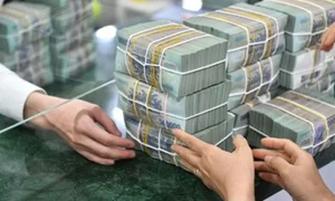 Mỗi ngày ngân hàng hút thêm gần 7.000 tỷ đồng tiền gửi dân cư