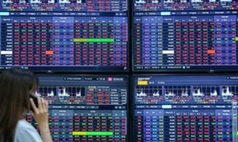 Chứng khoán những tháng cuối năm diễn biến thế nào?