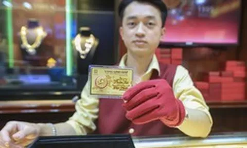 Mua bán vàng trong ngày từ 5 triệu đồng phải thanh toán không dùng tiền mặt