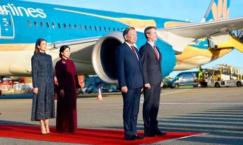 Nhà vua Đan Mạch và Hoàng hậu đích thân đón Tổng Bí thư, Chủ tịch nước Tô Lâm và Phu nhân tại sân bay