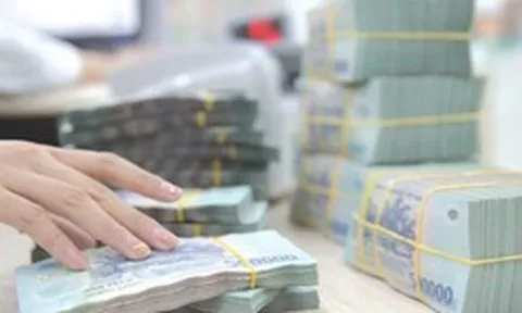 Gửi tiền ở VietinBank kỳ hạn 6 tháng trở lên hiện được lãi suất bao nhiêu?