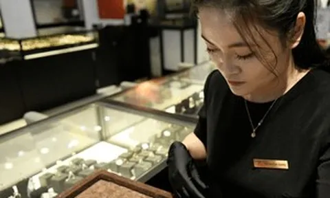 Vàng mỗi nơi một giá