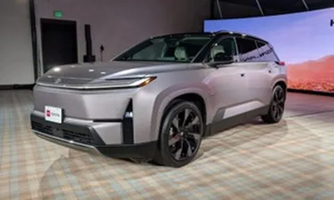 Bỏ động cơ xăng, Toyota Highlander 2027 lột xác thành xe thuần điện với thông điệp ‘Mẫu BEV đầu tiên dành cho gia đình’