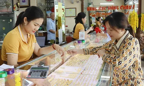 Giá vàng chiều nay (22/10): Thế giới giảm sâu
