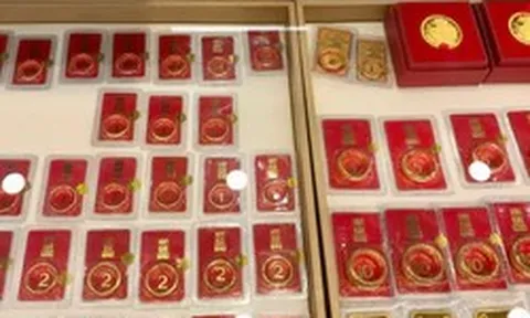 Giá vàng tiếp tục giảm