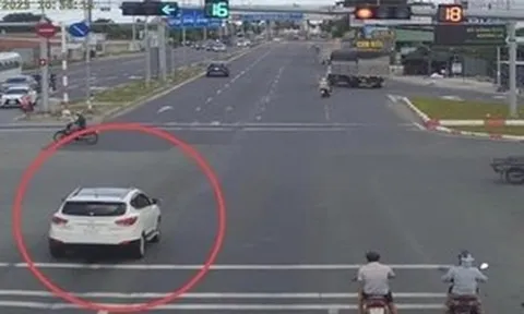 Gặp đèn đỏ nhưng không có vạch dừng, tài xế phải thực hiện ra sao để tránh bị phạt lên tới 20 triệu đồng và trừ 4 điểm GPLX?
