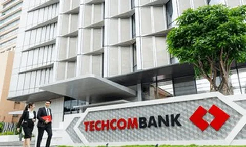 Techcombank giảm tỷ trọng tín dụng bất động sản, hướng dòng vốn vào xây dựng