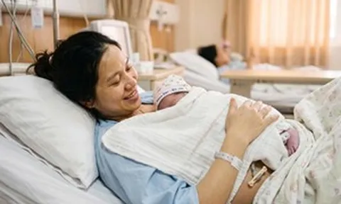 Chính thức áp dụng: Phụ nữ tại Hà Nội sinh đủ 2 con trước độ tuổi này sẽ được nhận hỗ trợ 4.000.000 đồng, điều kiện là gì?