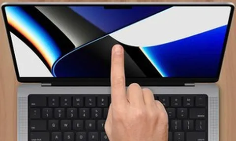 Apple sắp tung MacBook Pro cảm ứng, giá dự kiến vượt xa iPhone màn hình gập