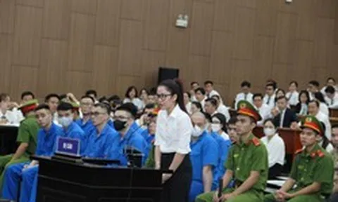 Bạn gái Mr Pips khai 44,8 tỷ đồng tiền mặt chất đầy trong tủ quần áo