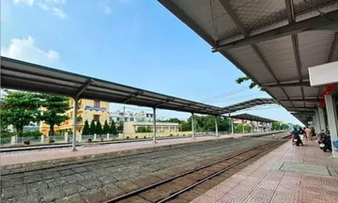 Sau chuyến về thăm quê, chồng U60 đưa ra quyết định khiến vợ con sững sờ