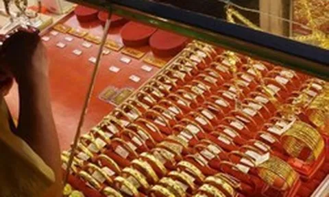 Giá vàng miếng, vàng nhẫn hôm nay (31/10) tại SJC, DOJI, Bảo Tín Mạnh Hải, PNJ,...: Bao nhiêu tiền một chỉ?