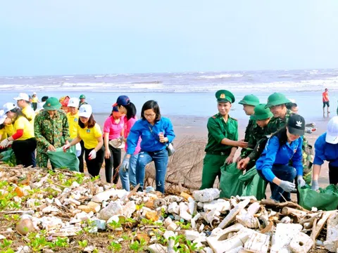 ADB cùng các đối tác thể hiện cam kết tài trợ cho ứng phó với biến đổi khí hậu