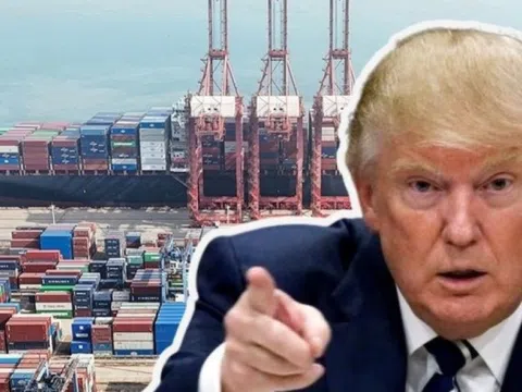 Tổng thống Trump mạnh tay tăng thuế, các doanh nghiệp Trung Quốc 'đứng ngồi không yên'