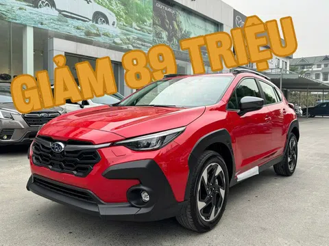 Subaru Crosstrek giảm 89 triệu cả 2 phiên bản, giá vẫn đắt ngang Hyundai Santa Fe