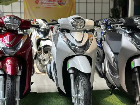 Giá xe Honda SH Mode tháng 2/2025: Cao hơn giá đề xuất cả chục triệu đồng