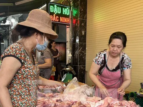 Thịt heo liên tục tăng giá, tiểu thương ngóng khách