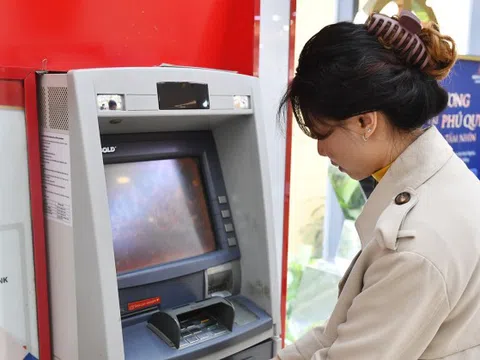 Cách lấy lại thẻ ATM nhanh nhất nếu bị nuốt thẻ