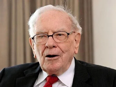 Tích trữ 300 tỷ USD tiền mặt, Warren Buffett đang toan tính gì?