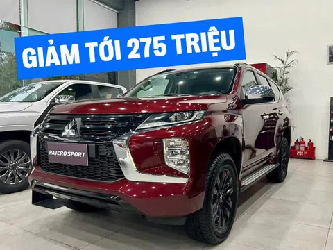 Giá Mitsubishi Pajero Sport tiếp tục 'dò đáy' tại đại lý: Giảm nhiều nhất 275 triệu 'dọn kho' chờ bản mới ra mắt