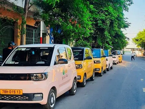 Taxi giá rẻ nở rộ