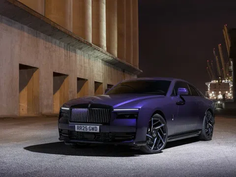 Rolls-Royce Spectre Black Badge chốt giá từ gần 20,6 tỷ, thành xe điện đắt nhất Việt Nam, hơn bản thường 2,6 tỷ nhờ một số điểm khác biệt