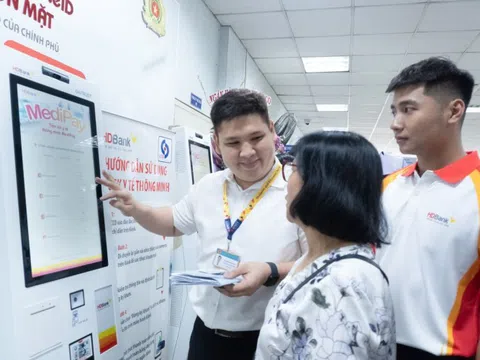 HDBank: Ngân hàng đầu tiên đưa Kiosk y tế thông minh vào nâng cao trải nghiệm khám chữa bệnh cho người dân