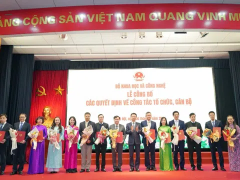 Bộ Khoa học và Công nghệ công bố các quyết định về tổ chức, cán bộ