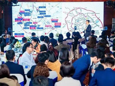 Môi giới phía Bắc đồng loạt Nam tiến tiết lộ "cơn sóng mới": Người giàu Hà Nội đang ráo riết săn lùng bất động sản