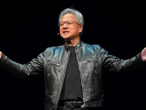 CEO Nvidia Jensen Huang lần đầu được tăng lương sau 10 năm