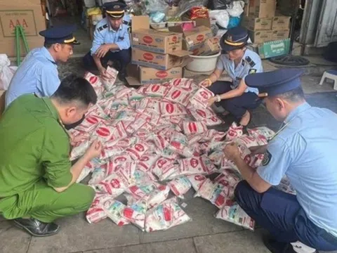 Hơn nửa tấn mì chính nghi giả ông lớn MIWON, AJINOMOTO bị bắt tại Nghệ An