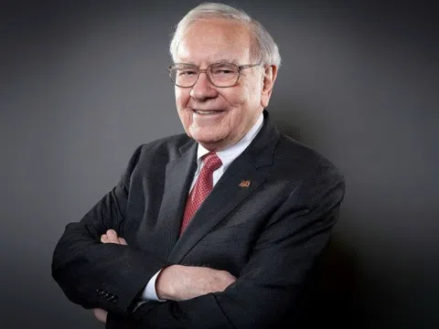 Huyền thoại Warren Buffett: 94 tuổi và vẫn chèo lái đế chế đầu tư lớn nhất thế giới