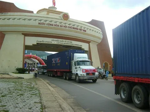 Một doanh nghiệp logistics thưởng cổ phiếu với tỷ lệ gần 160%, chào bán mới thấp hơn 59% thị giá