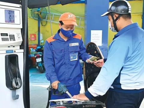 Giảm giá xăng dầu sau kỳ nghỉ lễ?