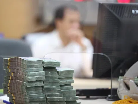 Thấy gì từ việc lãi suất huy động nhen nhóm tăng?
